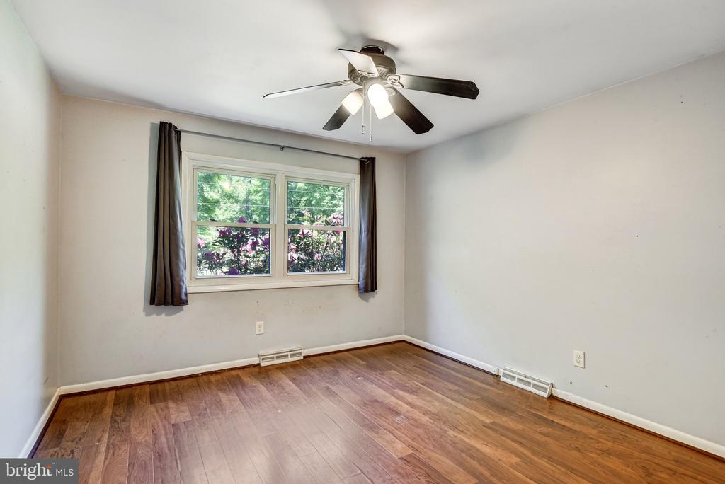 7199 MILL RUN DR, WARRENTON, Virginia 20187, 3 Bedrooms Bedrooms, ,3 BathroomsBathrooms,Residential,7199 MILL RUN DR,VAFQ2021512 MLS # VAFQ2021512
