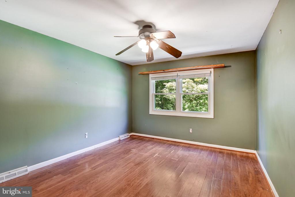 7199 MILL RUN DR, WARRENTON, Virginia 20187, 3 Bedrooms Bedrooms, ,3 BathroomsBathrooms,Residential,7199 MILL RUN DR,VAFQ2021512 MLS # VAFQ2021512