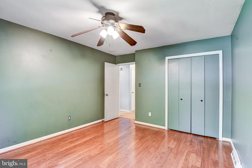 7199 MILL RUN DR, WARRENTON, Virginia 20187, 3 Bedrooms Bedrooms, ,3 BathroomsBathrooms,Residential,7199 MILL RUN DR,VAFQ2021512 MLS # VAFQ2021512