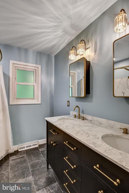7199 MILL RUN DR, WARRENTON, Virginia 20187, 3 Bedrooms Bedrooms, ,3 BathroomsBathrooms,Residential,7199 MILL RUN DR,VAFQ2021512 MLS # VAFQ2021512