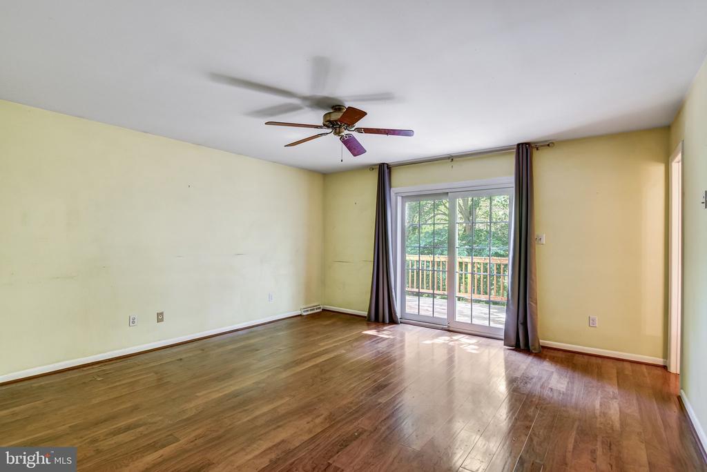 7199 MILL RUN DR, WARRENTON, Virginia 20187, 3 Bedrooms Bedrooms, ,3 BathroomsBathrooms,Residential,7199 MILL RUN DR,VAFQ2021512 MLS # VAFQ2021512