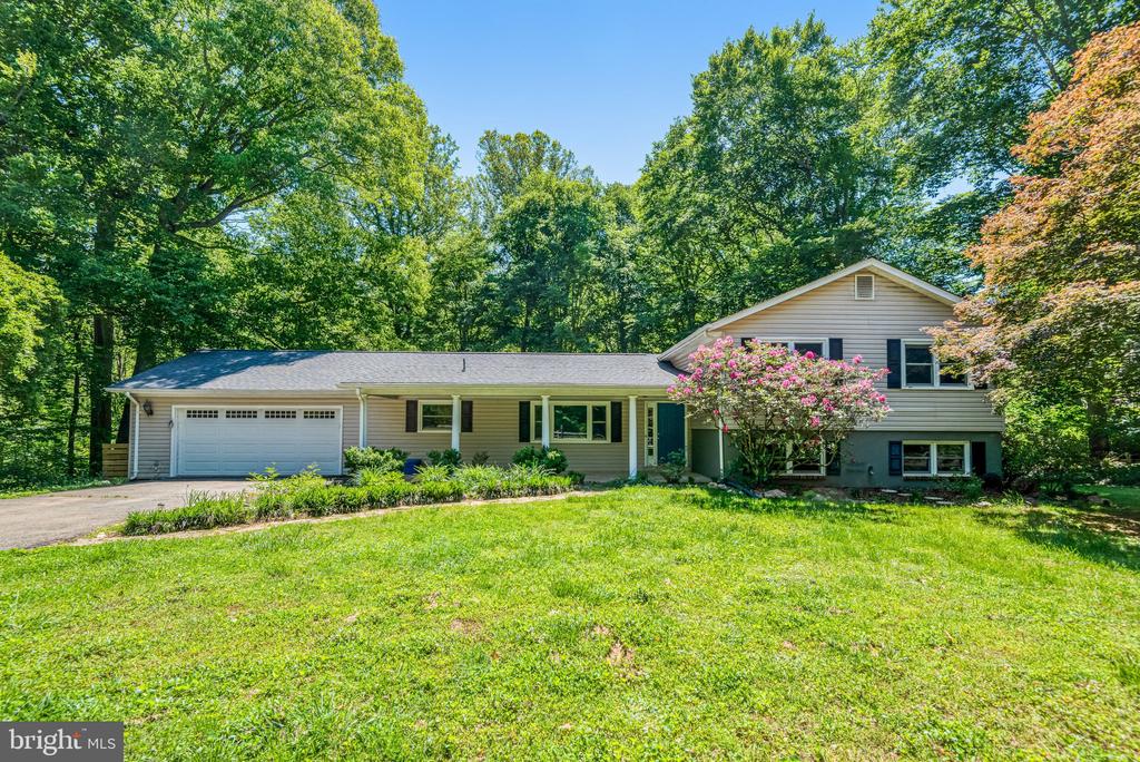 7199 MILL RUN DR, WARRENTON, Virginia 20187, 3 Bedrooms Bedrooms, ,3 BathroomsBathrooms,Residential,7199 MILL RUN DR,VAFQ2021512 MLS # VAFQ2021512