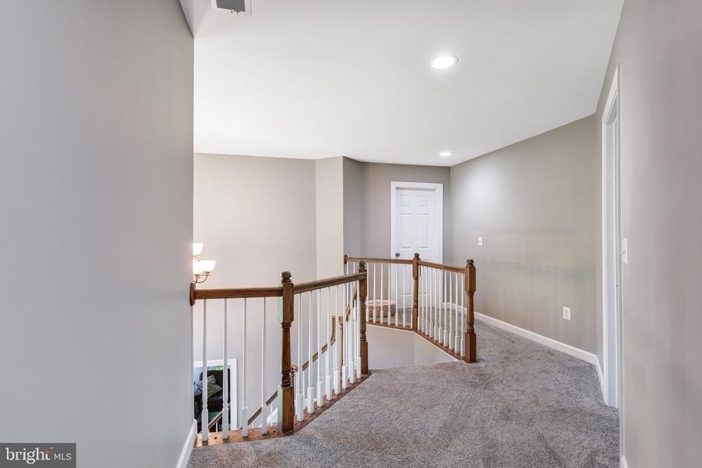 5200 SWAIN DR, WARRENTON, Virginia 20187, 4 Bedrooms Bedrooms, ,2 BathroomsBathrooms,Residential,5200 SWAIN DR,VAFQ2021516 MLS # VAFQ2021516