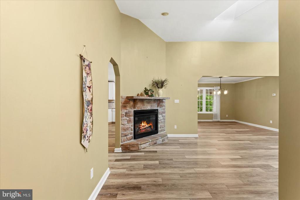 220 CREEKSIDE DR, LOCUST GROVE, Virginia 22508, 3 Bedrooms Bedrooms, ,2 BathroomsBathrooms,Residential,220 CREEKSIDE DR,VAOR2013944 MLS # VAOR2013944