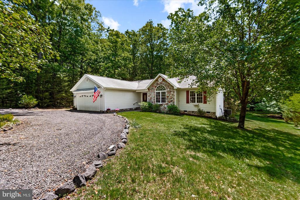 220 CREEKSIDE DR, LOCUST GROVE, Virginia 22508, 3 Bedrooms Bedrooms, ,2 BathroomsBathrooms,Residential,220 CREEKSIDE DR,VAOR2013944 MLS # VAOR2013944