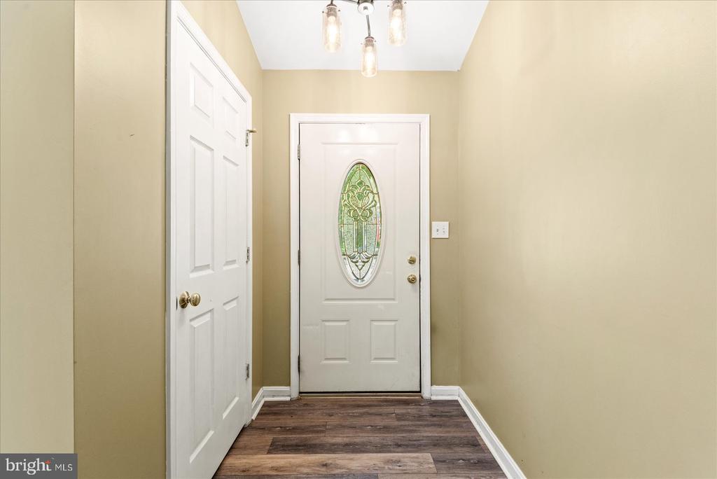 220 CREEKSIDE DR, LOCUST GROVE, Virginia 22508, 3 Bedrooms Bedrooms, ,2 BathroomsBathrooms,Residential,220 CREEKSIDE DR,VAOR2013944 MLS # VAOR2013944