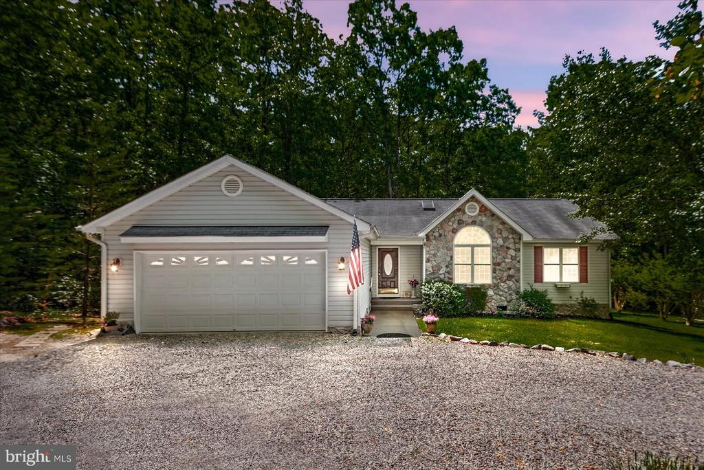 220 CREEKSIDE DR, LOCUST GROVE, Virginia 22508, 3 Bedrooms Bedrooms, ,2 BathroomsBathrooms,Residential,220 CREEKSIDE DR,VAOR2013944 MLS # VAOR2013944
