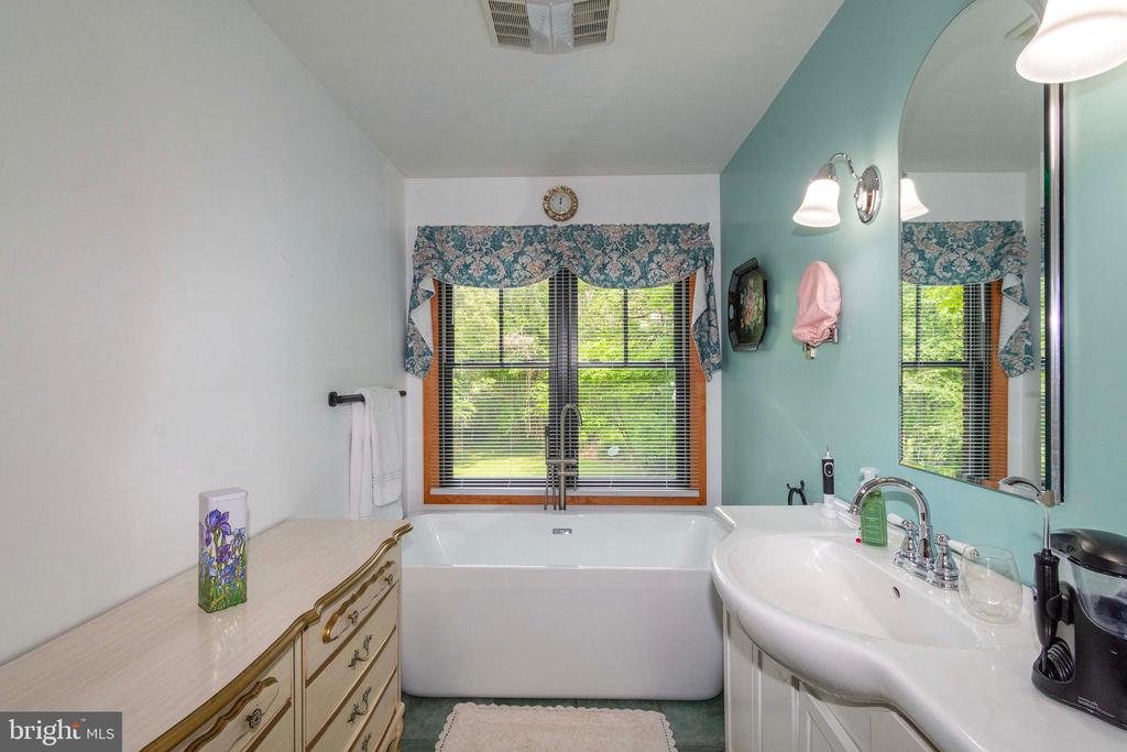 5060 RIDGEVIEW RD, REVA, Virginia 22735, 1 Bedroom Bedrooms, ,1 BathroomBathrooms,Residential,5060 RIDGEVIEW RD,VAMA2002720 MLS # VAMA2002720 5060 RIDGEVIEW RD, REVA, Virginia 22735, 1 Bedroom Bedrooms, ,1 BathroomBathrooms,Residential,5060 RIDGEVIEW RD,VAMA2002720 MLS # VAMA2002720