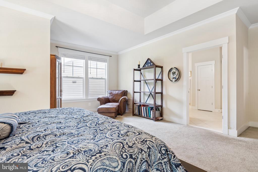 4853 POINT RD, WARRENTON, Virginia 20187, 4 Bedrooms Bedrooms, ,3 BathroomsBathrooms,Residential,4853 POINT RD,VAFQ2021756 MLS # VAFQ2021756