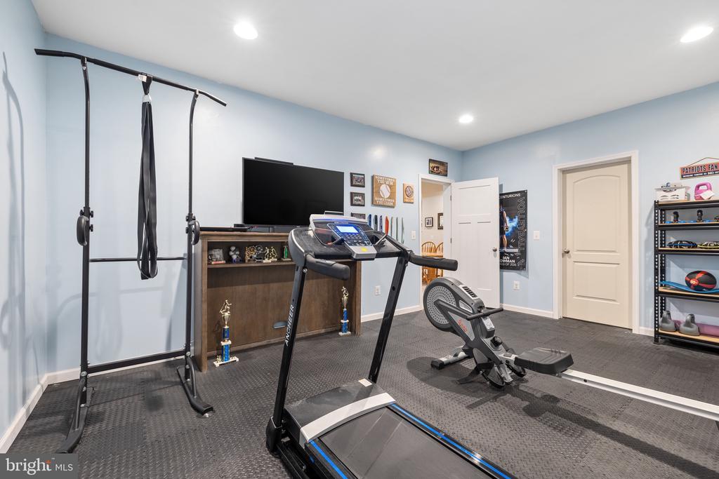 4853 POINT RD, WARRENTON, Virginia 20187, 4 Bedrooms Bedrooms, ,3 BathroomsBathrooms,Residential,4853 POINT RD,VAFQ2021756 MLS # VAFQ2021756