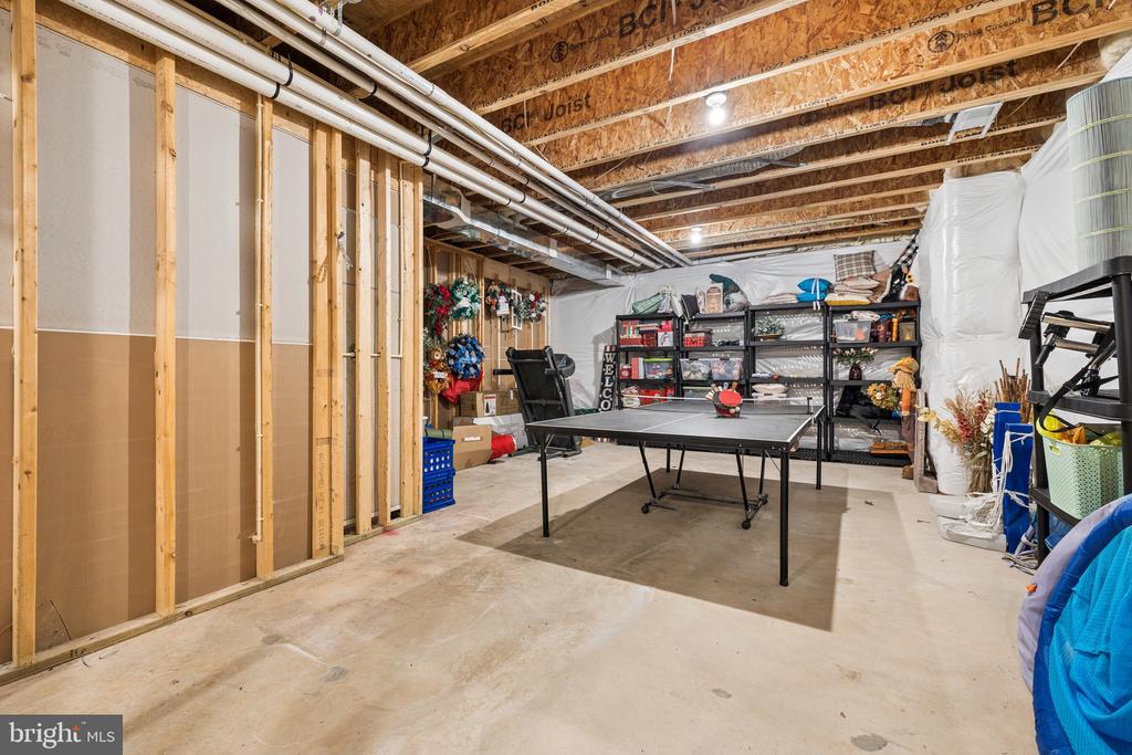 4853 POINT RD, WARRENTON, Virginia 20187, 4 Bedrooms Bedrooms, ,3 BathroomsBathrooms,Residential,4853 POINT RD,VAFQ2021756 MLS # VAFQ2021756