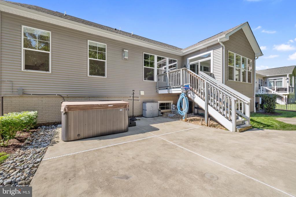 4853 POINT RD, WARRENTON, Virginia 20187, 4 Bedrooms Bedrooms, ,3 BathroomsBathrooms,Residential,4853 POINT RD,VAFQ2021756 MLS # VAFQ2021756