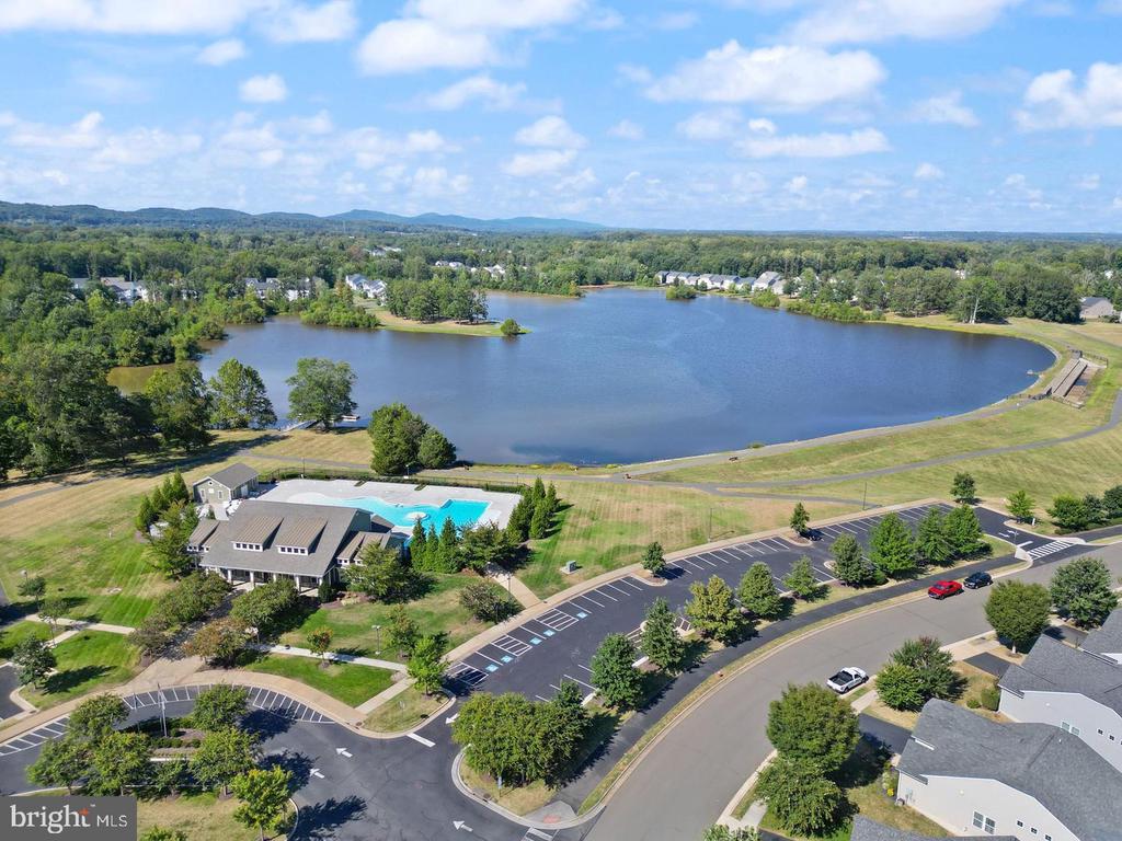 4853 POINT RD, WARRENTON, Virginia 20187, 4 Bedrooms Bedrooms, ,3 BathroomsBathrooms,Residential,4853 POINT RD,VAFQ2021756 MLS # VAFQ2021756