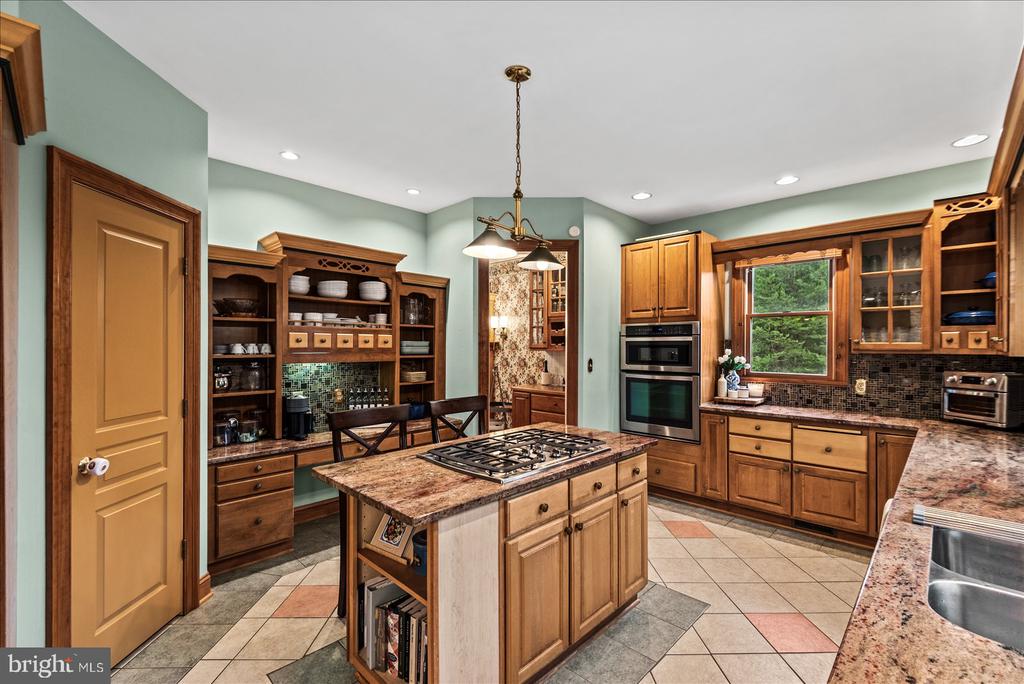 9007 JUDICIARY DR, SPOTSYLVANIA, Virginia 22553, 4 Bedrooms Bedrooms, ,2 BathroomsBathrooms,Residential,9007 JUDICIARY DR,VASP2041464 MLS # VASP2041464