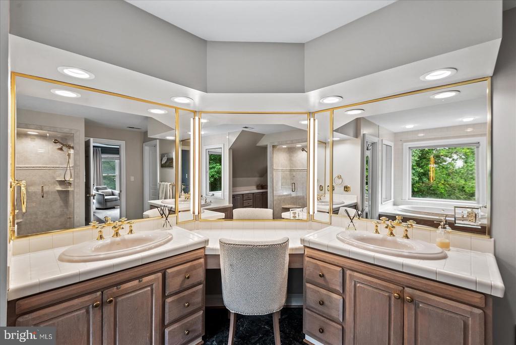 9007 JUDICIARY DR, SPOTSYLVANIA, Virginia 22553, 4 Bedrooms Bedrooms, ,2 BathroomsBathrooms,Residential,9007 JUDICIARY DR,VASP2041464 MLS # VASP2041464