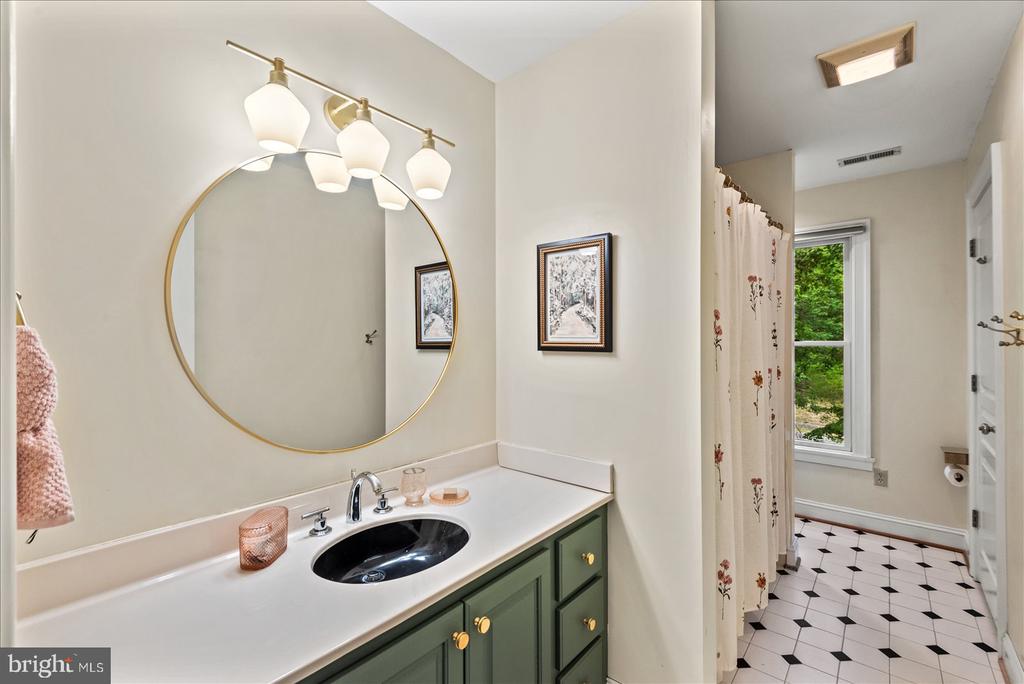 9007 JUDICIARY DR, SPOTSYLVANIA, Virginia 22553, 4 Bedrooms Bedrooms, ,2 BathroomsBathrooms,Residential,9007 JUDICIARY DR,VASP2041464 MLS # VASP2041464