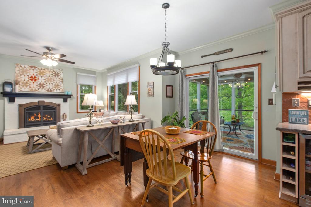 7931 GOLD LEAF CIR, SPOTSYLVANIA, Virginia 22551, 5 Bedrooms Bedrooms, ,3 BathroomsBathrooms,Residential,7931 GOLD LEAF CIR,VASP2040680 MLS # VASP2040680 7931 GOLD LEAF CIR, SPOTSYLVANIA, Virginia 22551, 5 Bedrooms Bedrooms, ,3 BathroomsBathrooms,Residential,7931 GOLD LEAF CIR,VASP2040680 MLS # VASP2040680