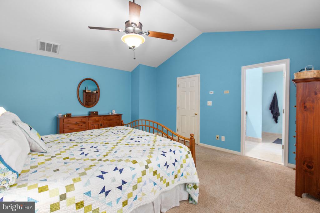 7931 GOLD LEAF CIR, SPOTSYLVANIA, Virginia 22551, 5 Bedrooms Bedrooms, ,3 BathroomsBathrooms,Residential,7931 GOLD LEAF CIR,VASP2040680 MLS # VASP2040680 7931 GOLD LEAF CIR, SPOTSYLVANIA, Virginia 22551, 5 Bedrooms Bedrooms, ,3 BathroomsBathrooms,Residential,7931 GOLD LEAF CIR,VASP2040680 MLS # VASP2040680