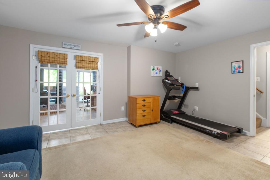 7931 GOLD LEAF CIR, SPOTSYLVANIA, Virginia 22551, 5 Bedrooms Bedrooms, ,3 BathroomsBathrooms,Residential,7931 GOLD LEAF CIR,VASP2040680 MLS # VASP2040680 7931 GOLD LEAF CIR, SPOTSYLVANIA, Virginia 22551, 5 Bedrooms Bedrooms, ,3 BathroomsBathrooms,Residential,7931 GOLD LEAF CIR,VASP2040680 MLS # VASP2040680