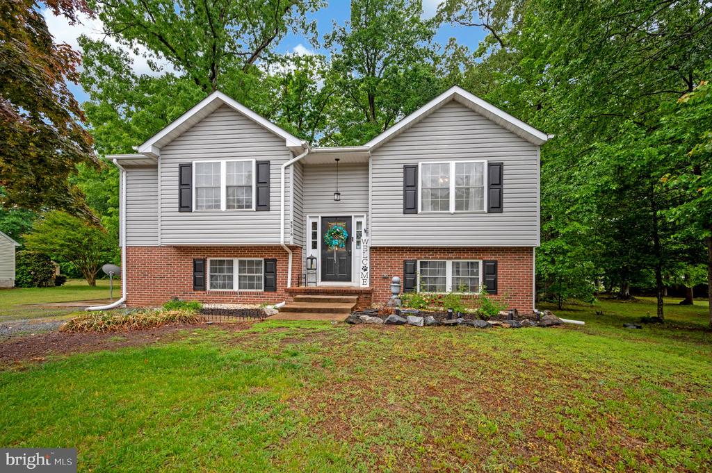 5515 S BRANCH RD, FREDERICKSBURG, Virginia 22407, 4 Bedrooms Bedrooms, ,2 BathroomsBathrooms,Residential,5515 S BRANCH RD,VASP2041590 MLS # VASP2041590