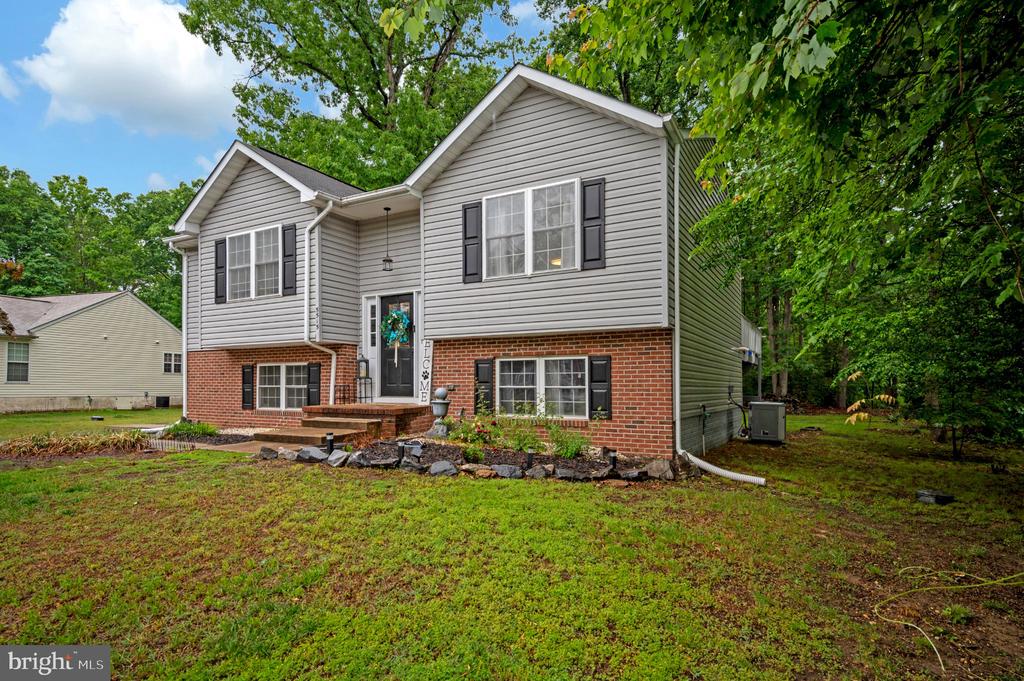 5515 S BRANCH RD, FREDERICKSBURG, Virginia 22407, 4 Bedrooms Bedrooms, ,2 BathroomsBathrooms,Residential,5515 S BRANCH RD,VASP2041590 MLS # VASP2041590