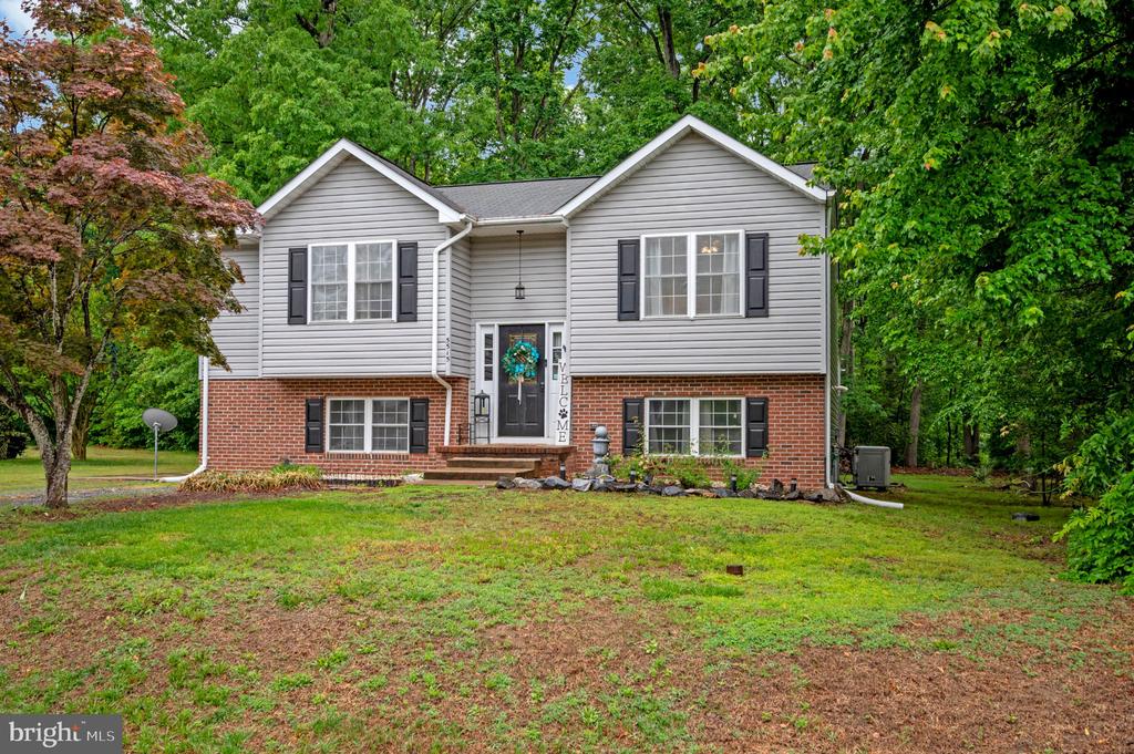 5515 S BRANCH RD, FREDERICKSBURG, Virginia 22407, 4 Bedrooms Bedrooms, ,2 BathroomsBathrooms,Residential,5515 S BRANCH RD,VASP2041590 MLS # VASP2041590