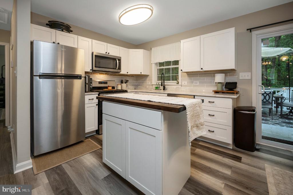 5515 S BRANCH RD, FREDERICKSBURG, Virginia 22407, 4 Bedrooms Bedrooms, ,2 BathroomsBathrooms,Residential,5515 S BRANCH RD,VASP2041590 MLS # VASP2041590