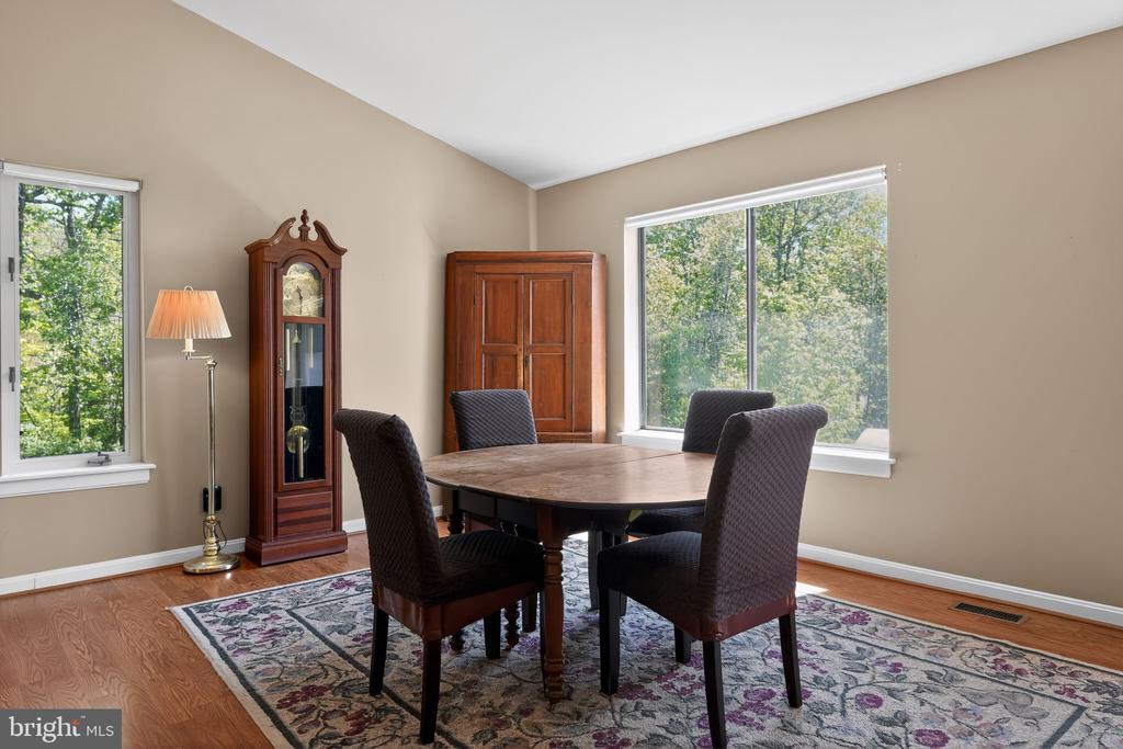 8427 SPRINGS WAY PL, WARRENTON, Virginia 20186, 3 Bedrooms Bedrooms, ,3 BathroomsBathrooms,Residential,8427 SPRINGS WAY PL,VAFQ2021688 MLS # VAFQ2021688