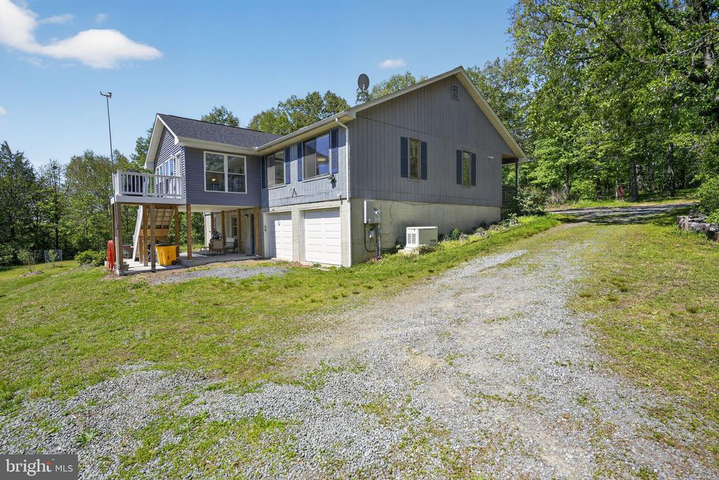8427 SPRINGS WAY PL, WARRENTON, Virginia 20186, 3 Bedrooms Bedrooms, ,3 BathroomsBathrooms,Residential,8427 SPRINGS WAY PL,VAFQ2021688 MLS # VAFQ2021688