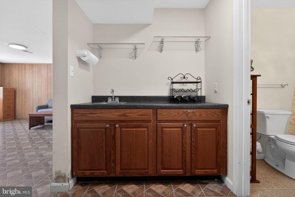 8427 SPRINGS WAY PL, WARRENTON, Virginia 20186, 3 Bedrooms Bedrooms, ,3 BathroomsBathrooms,Residential,8427 SPRINGS WAY PL,VAFQ2021688 MLS # VAFQ2021688