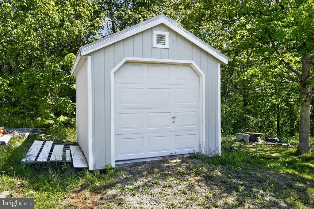 8427 SPRINGS WAY PL, WARRENTON, Virginia 20186, 3 Bedrooms Bedrooms, ,3 BathroomsBathrooms,Residential,8427 SPRINGS WAY PL,VAFQ2021688 MLS # VAFQ2021688