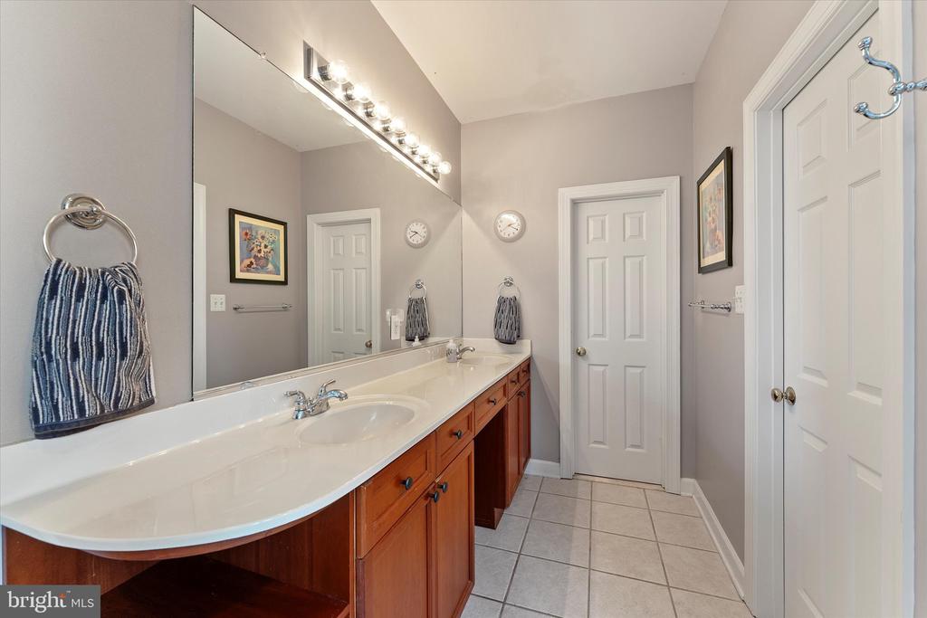 6229 ENON SCHOOL RD, MARSHALL, Virginia 20115, 4 Bedrooms Bedrooms, ,5 BathroomsBathrooms,Residential,6229 ENON SCHOOL RD,VAFQ2021894 MLS # VAFQ2021894 6229 ENON SCHOOL RD, MARSHALL, Virginia 20115, 4 Bedrooms Bedrooms, ,5 BathroomsBathrooms,Residential,6229 ENON SCHOOL RD,VAFQ2021894 MLS # VAFQ2021894