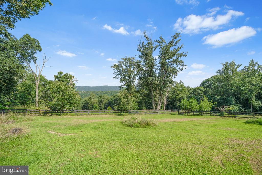 6229 ENON SCHOOL RD, MARSHALL, Virginia 20115, 4 Bedrooms Bedrooms, ,5 BathroomsBathrooms,Residential,6229 ENON SCHOOL RD,VAFQ2021894 MLS # VAFQ2021894 6229 ENON SCHOOL RD, MARSHALL, Virginia 20115, 4 Bedrooms Bedrooms, ,5 BathroomsBathrooms,Residential,6229 ENON SCHOOL RD,VAFQ2021894 MLS # VAFQ2021894