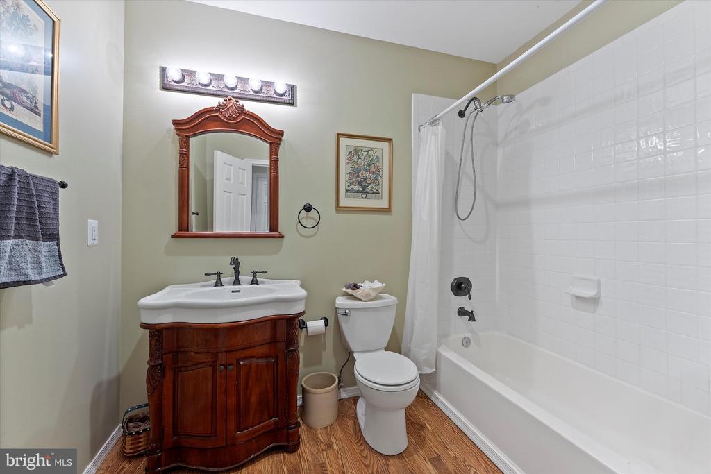 6229 ENON SCHOOL RD, MARSHALL, Virginia 20115, 4 Bedrooms Bedrooms, ,5 BathroomsBathrooms,Residential,6229 ENON SCHOOL RD,VAFQ2021894 MLS # VAFQ2021894 6229 ENON SCHOOL RD, MARSHALL, Virginia 20115, 4 Bedrooms Bedrooms, ,5 BathroomsBathrooms,Residential,6229 ENON SCHOOL RD,VAFQ2021894 MLS # VAFQ2021894