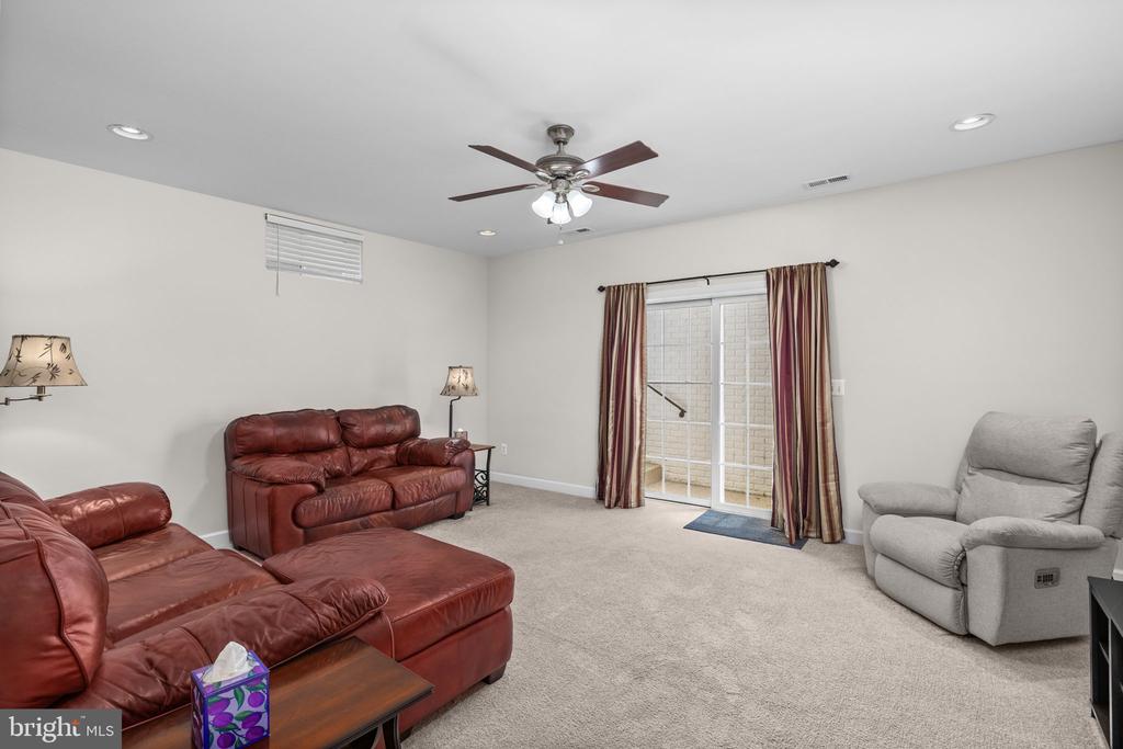 10307 ANTIETAM CT, FREDERICKSBURG, Virginia 22408, 6 Bedrooms Bedrooms, ,4 BathroomsBathrooms,Residential,10307 ANTIETAM CT,VASP2041410 MLS # VASP2041410