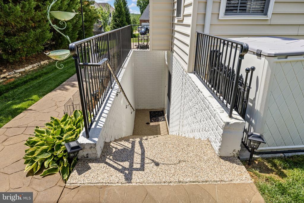 10307 ANTIETAM CT, FREDERICKSBURG, Virginia 22408, 6 Bedrooms Bedrooms, ,4 BathroomsBathrooms,Residential,10307 ANTIETAM CT,VASP2041410 MLS # VASP2041410