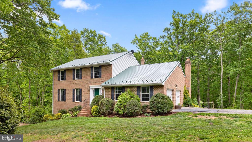 5099 COURTNEYS CORNER RD, SUMERDUCK, Virginia 22742, 4 Bedrooms Bedrooms, ,3 BathroomsBathrooms,Residential,5099 COURTNEYS CORNER RD,VAFQ2021898 MLS # VAFQ2021898