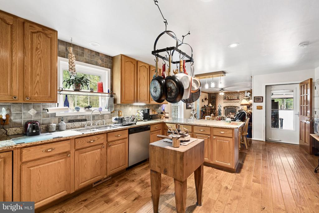 5099 COURTNEYS CORNER RD, SUMERDUCK, Virginia 22742, 4 Bedrooms Bedrooms, ,3 BathroomsBathrooms,Residential,5099 COURTNEYS CORNER RD,VAFQ2021898 MLS # VAFQ2021898