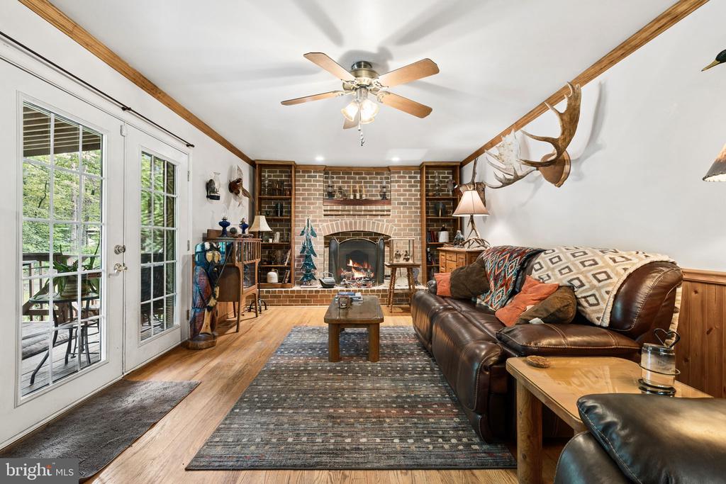 5099 COURTNEYS CORNER RD, SUMERDUCK, Virginia 22742, 4 Bedrooms Bedrooms, ,3 BathroomsBathrooms,Residential,5099 COURTNEYS CORNER RD,VAFQ2021898 MLS # VAFQ2021898