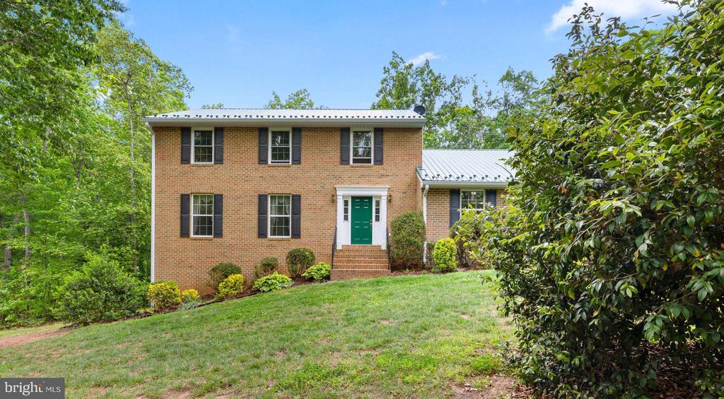 5099 COURTNEYS CORNER RD, SUMERDUCK, Virginia 22742, 4 Bedrooms Bedrooms, ,3 BathroomsBathrooms,Residential,5099 COURTNEYS CORNER RD,VAFQ2021898 MLS # VAFQ2021898