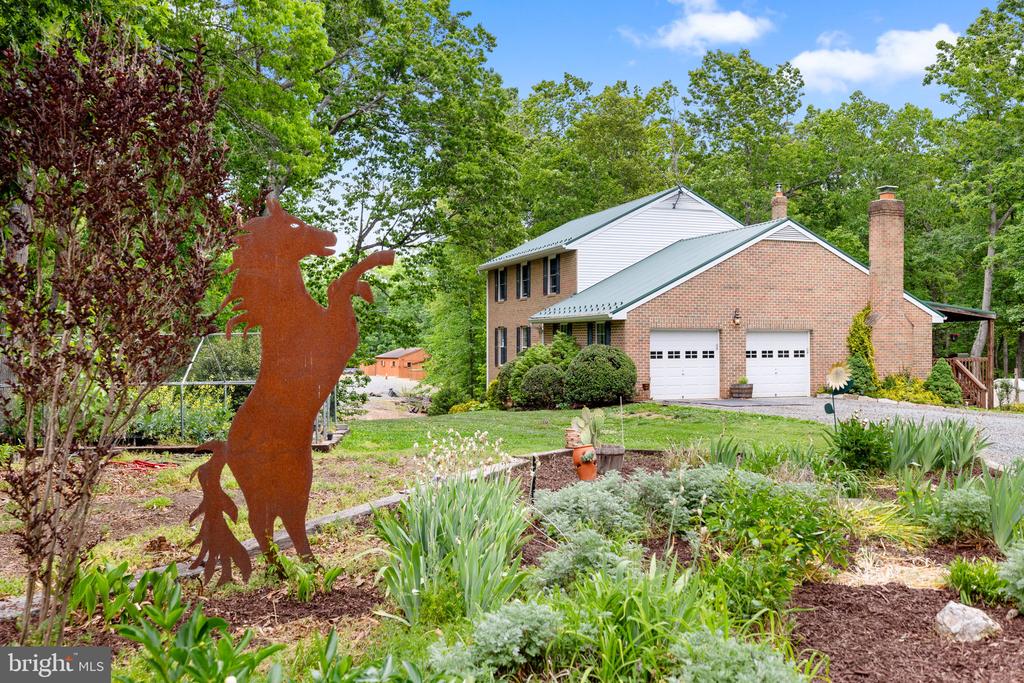 5099 COURTNEYS CORNER RD, SUMERDUCK, Virginia 22742, 4 Bedrooms Bedrooms, ,3 BathroomsBathrooms,Residential,5099 COURTNEYS CORNER RD,VAFQ2021898 MLS # VAFQ2021898
