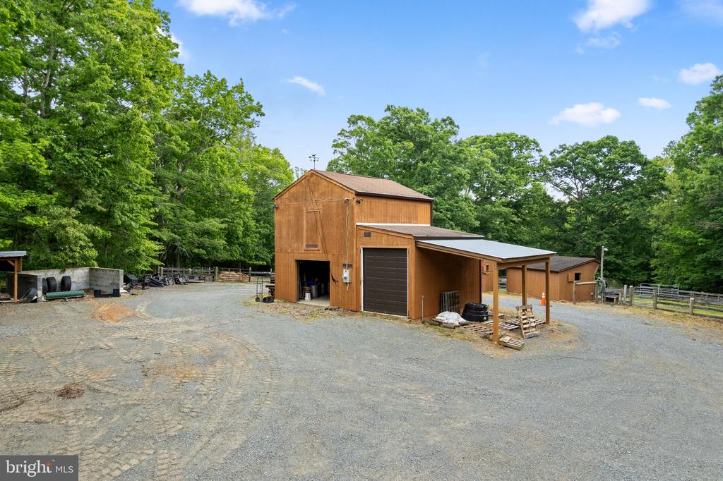 5099 COURTNEYS CORNER RD, SUMERDUCK, Virginia 22742, 4 Bedrooms Bedrooms, ,3 BathroomsBathrooms,Residential,5099 COURTNEYS CORNER RD,VAFQ2021898 MLS # VAFQ2021898