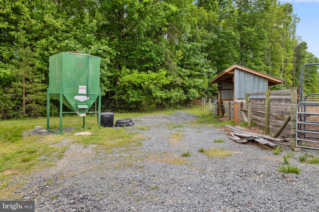 5099 COURTNEYS CORNER RD, SUMERDUCK, Virginia 22742, 4 Bedrooms Bedrooms, ,3 BathroomsBathrooms,Residential,5099 COURTNEYS CORNER RD,VAFQ2021898 MLS # VAFQ2021898