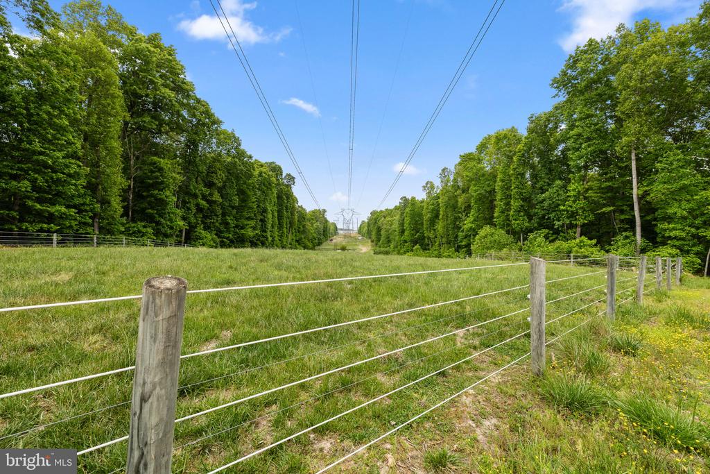 5099 COURTNEYS CORNER RD, SUMERDUCK, Virginia 22742, 4 Bedrooms Bedrooms, ,3 BathroomsBathrooms,Residential,5099 COURTNEYS CORNER RD,VAFQ2021898 MLS # VAFQ2021898