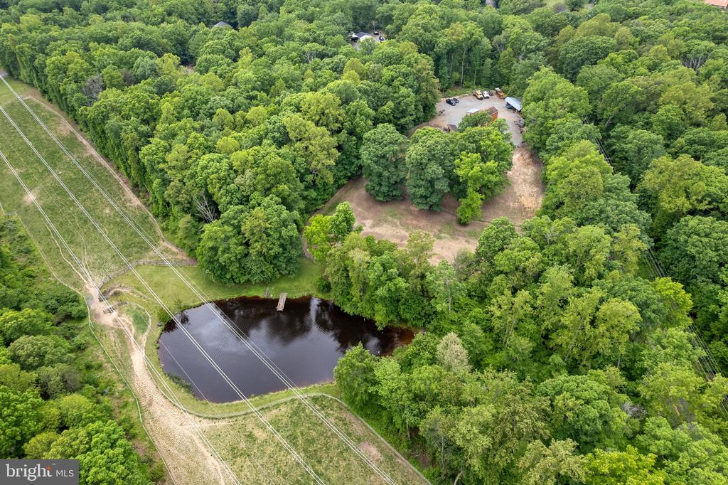 5099 COURTNEYS CORNER RD, SUMERDUCK, Virginia 22742, 4 Bedrooms Bedrooms, ,3 BathroomsBathrooms,Residential,5099 COURTNEYS CORNER RD,VAFQ2021898 MLS # VAFQ2021898