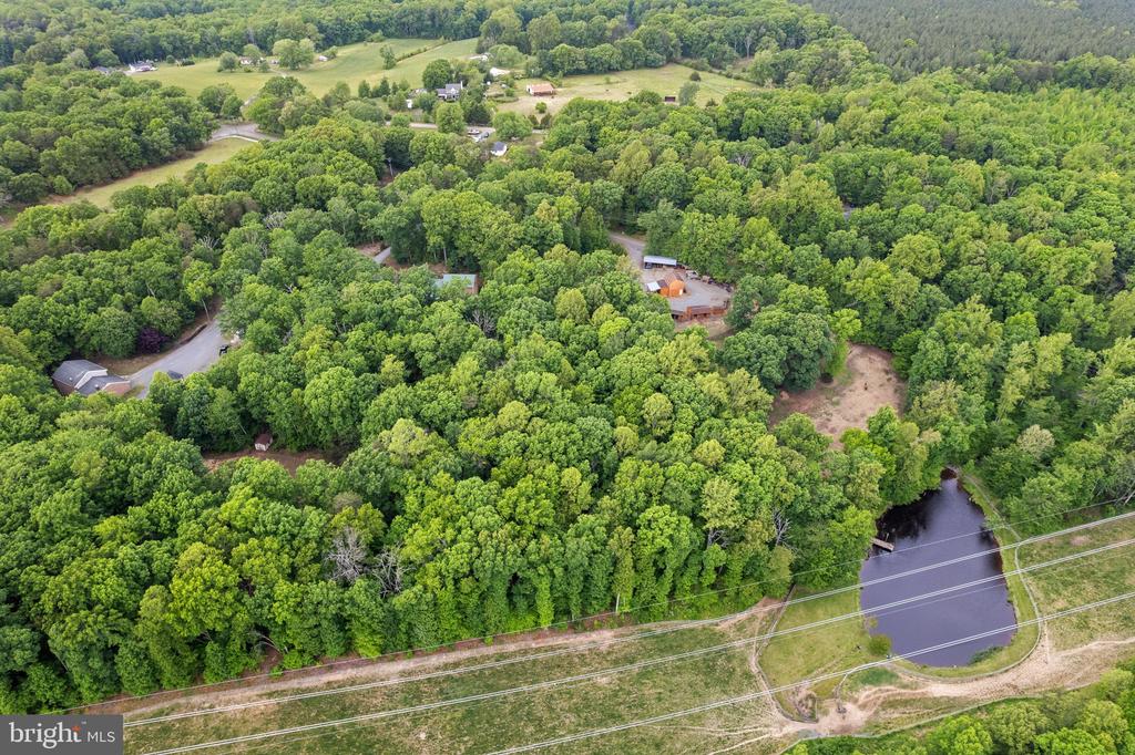 5099 COURTNEYS CORNER RD, SUMERDUCK, Virginia 22742, 4 Bedrooms Bedrooms, ,3 BathroomsBathrooms,Residential,5099 COURTNEYS CORNER RD,VAFQ2021898 MLS # VAFQ2021898