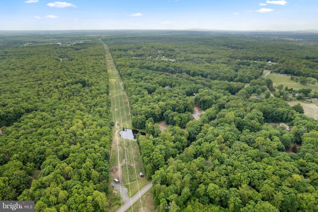5099 COURTNEYS CORNER RD, SUMERDUCK, Virginia 22742, 4 Bedrooms Bedrooms, ,3 BathroomsBathrooms,Residential,5099 COURTNEYS CORNER RD,VAFQ2021898 MLS # VAFQ2021898