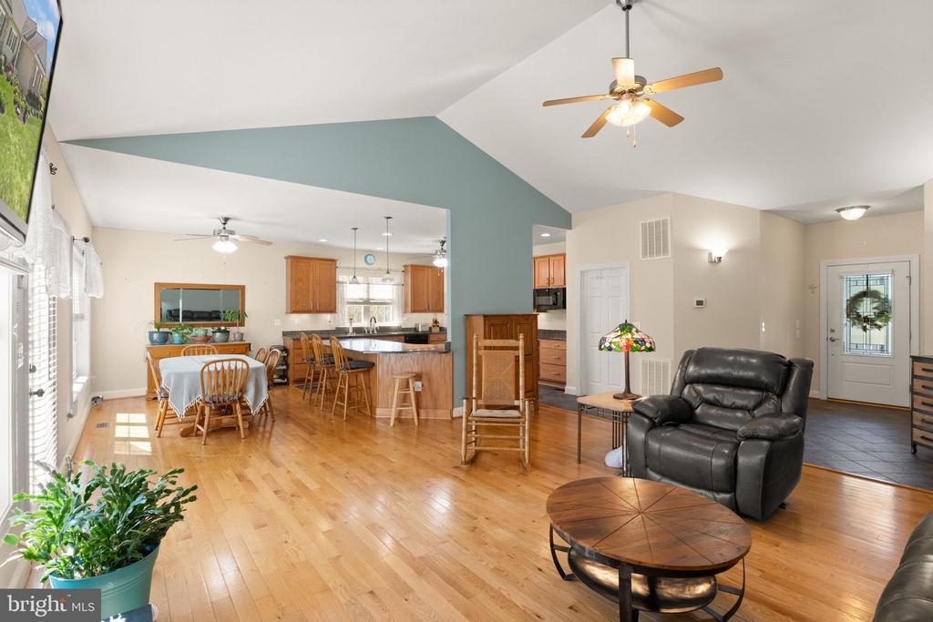 9387 BLACKBIRD LOOP, CULPEPER, Virginia 22701, 3 Bedrooms Bedrooms, ,2 BathroomsBathrooms,Residential,9387 BLACKBIRD LOOP,VACU2012896 MLS # VACU2012896