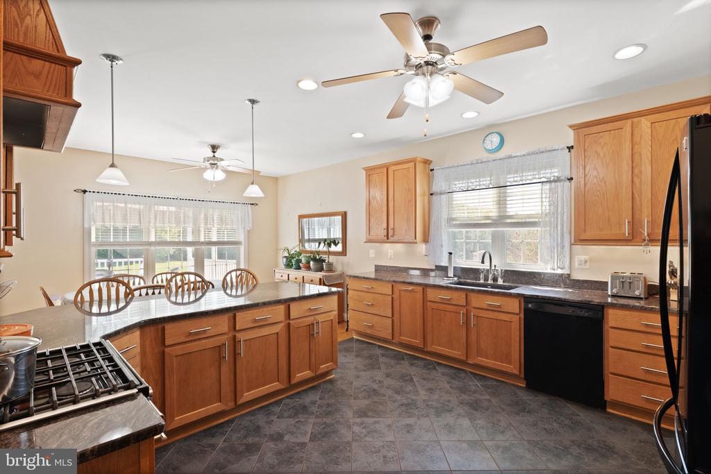 9387 BLACKBIRD LOOP, CULPEPER, Virginia 22701, 3 Bedrooms Bedrooms, ,2 BathroomsBathrooms,Residential,9387 BLACKBIRD LOOP,VACU2012896 MLS # VACU2012896