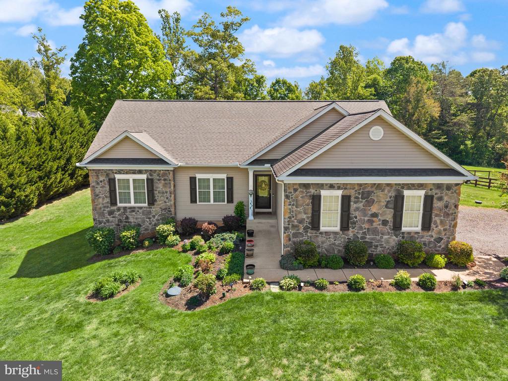 9387 BLACKBIRD LOOP, CULPEPER, Virginia 22701, 3 Bedrooms Bedrooms, ,2 BathroomsBathrooms,Residential,9387 BLACKBIRD LOOP,VACU2012896 MLS # VACU2012896